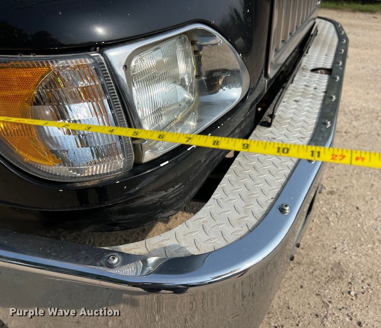 image for item DS3043 2013 International PayStar 5900i semi truck