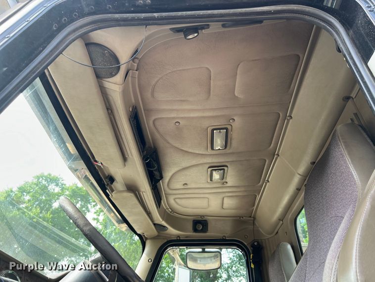 image for item DS3043 2013 International PayStar 5900i semi truck