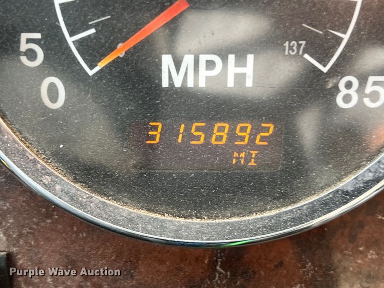 image for item DS3043 2013 International PayStar 5900i semi truck