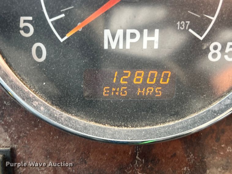 image for item DS3043 2013 International PayStar 5900i semi truck