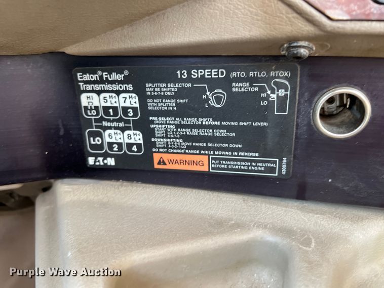 image for item DS3043 2013 International PayStar 5900i semi truck