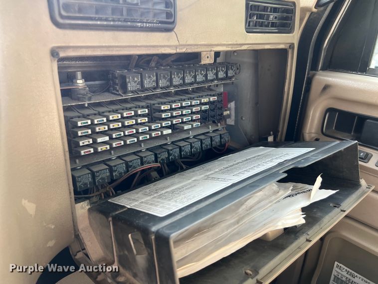 image for item DS3043 2013 International PayStar 5900i semi truck