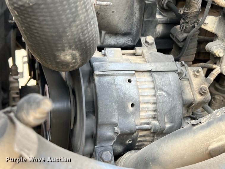 image for item DS3043 2013 International PayStar 5900i semi truck