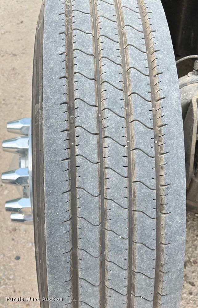 image for item DS3043 2013 International PayStar 5900i semi truck