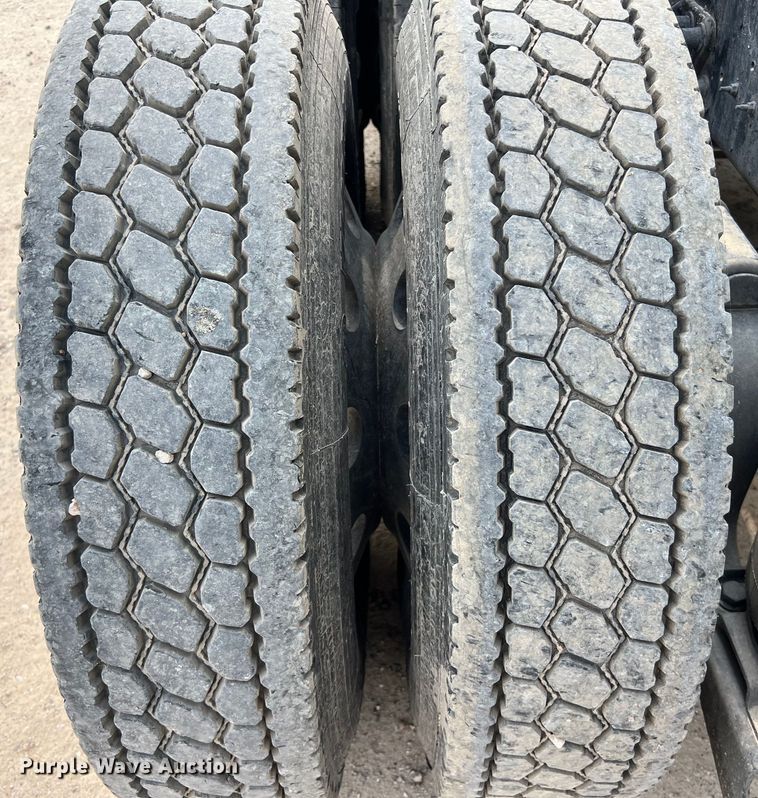 image for item DS3043 2013 International PayStar 5900i semi truck