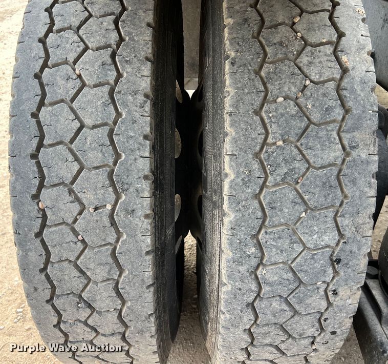 image for item DS3043 2013 International PayStar 5900i semi truck