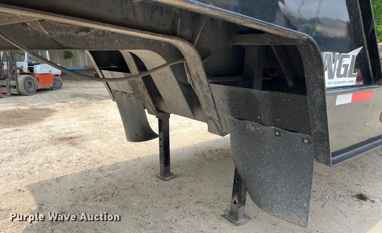 image for item DS3044 1997 Landoll 317A-48 drop deck trailer