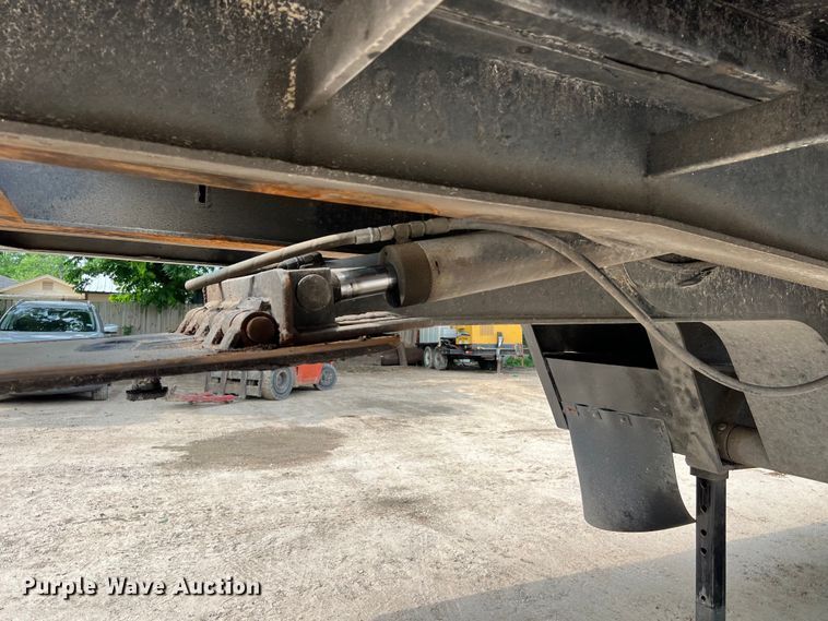 image for item DS3044 1997 Landoll 317A-48 drop deck trailer