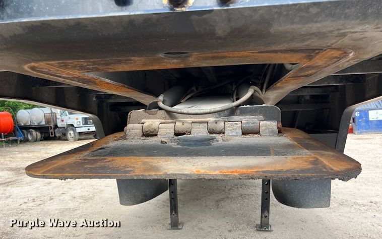 image for item DS3044 1997 Landoll 317A-48 drop deck trailer