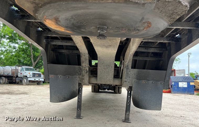 image for item DS3044 1997 Landoll 317A-48 drop deck trailer