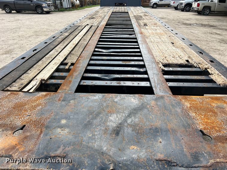 image for item DS3044 1997 Landoll 317A-48 drop deck trailer