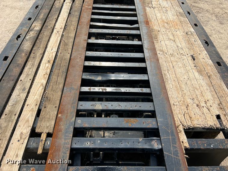 image for item DS3044 1997 Landoll 317A-48 drop deck trailer