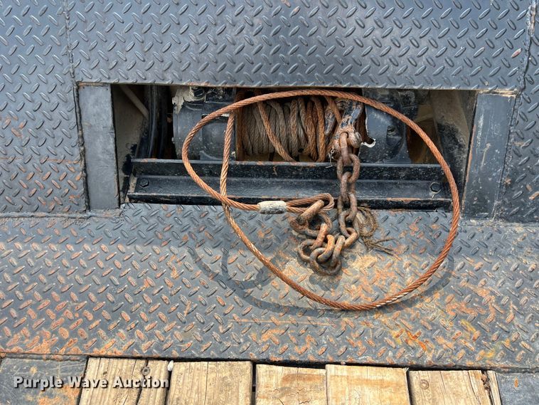 image for item DS3044 1997 Landoll 317A-48 drop deck trailer