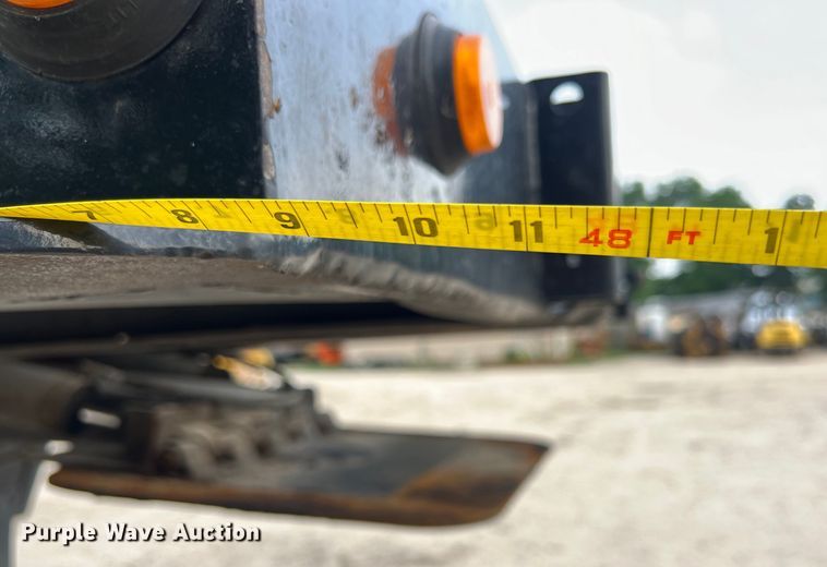 image for item DS3044 1997 Landoll 317A-48 drop deck trailer