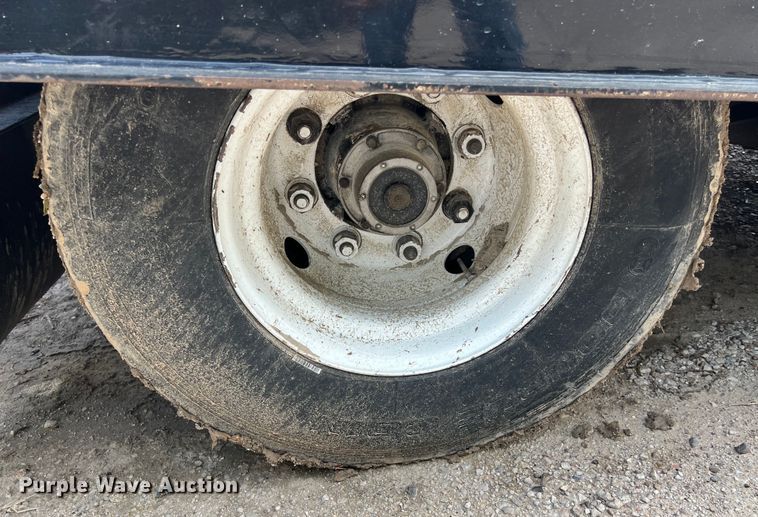 image for item DS3044 1997 Landoll 317A-48 drop deck trailer