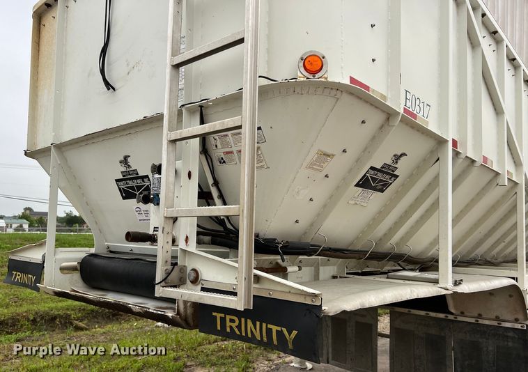 image for item DS3055 2010 Trinity Eagle Bridge live bottom trailer