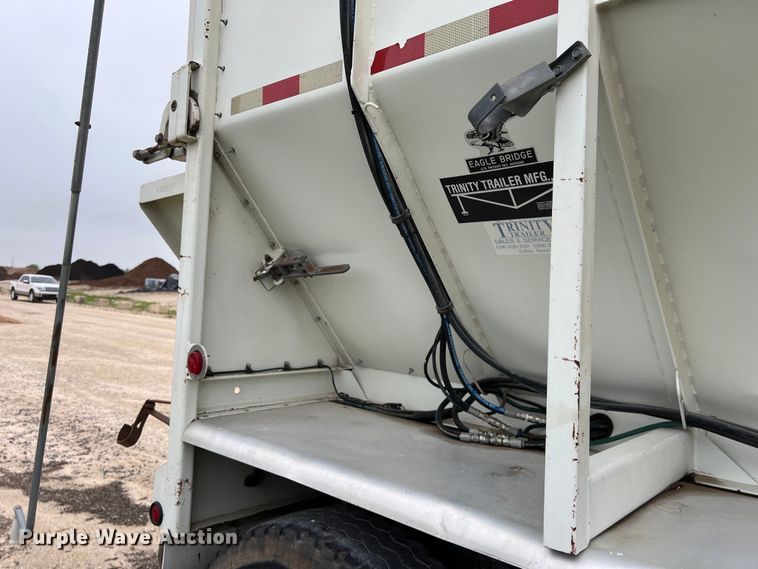 image for item DS3055 2010 Trinity Eagle Bridge live bottom trailer