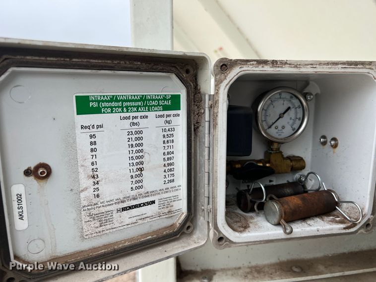 image for item DS3055 2010 Trinity Eagle Bridge live bottom trailer