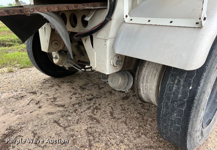 image for item DS3055 2010 Trinity Eagle Bridge live bottom trailer