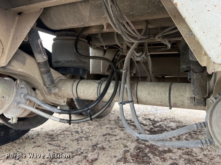 image for item DS3055 2010 Trinity Eagle Bridge live bottom trailer