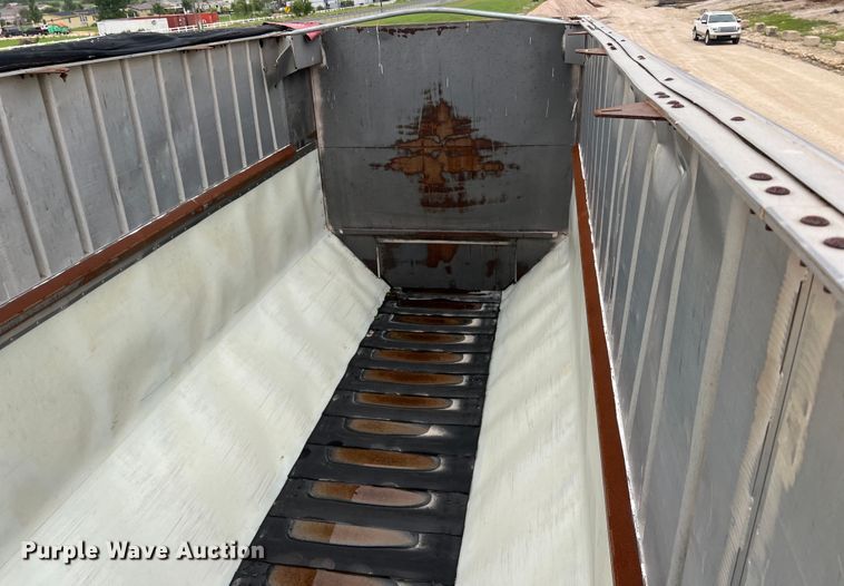 image for item DS3055 2010 Trinity Eagle Bridge live bottom trailer