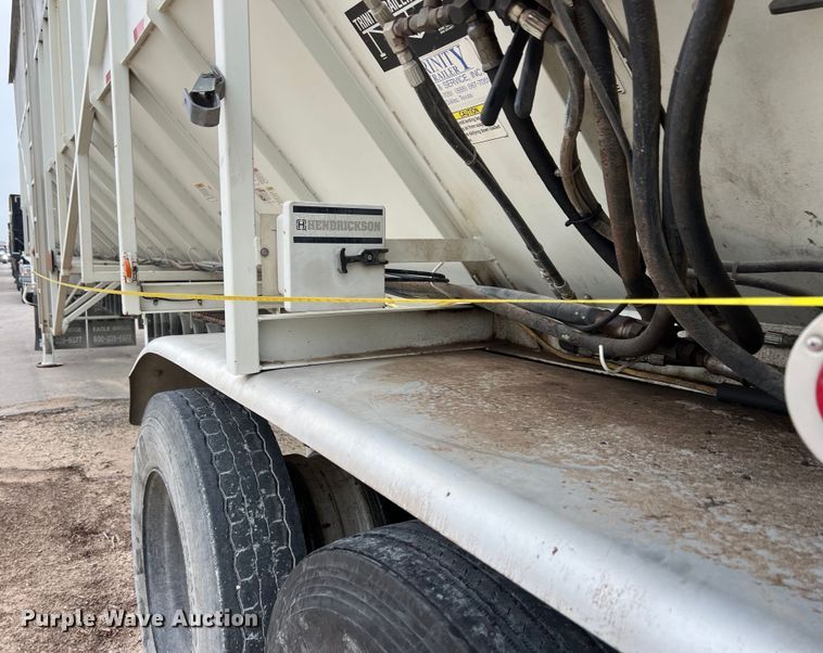 image for item DS3055 2010 Trinity Eagle Bridge live bottom trailer