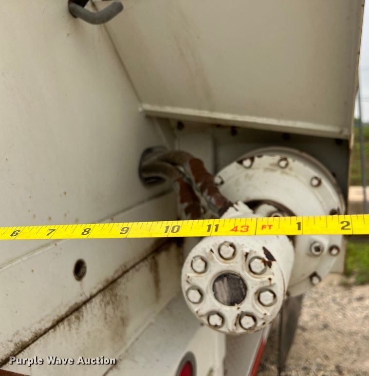 image for item DS3055 2010 Trinity Eagle Bridge live bottom trailer