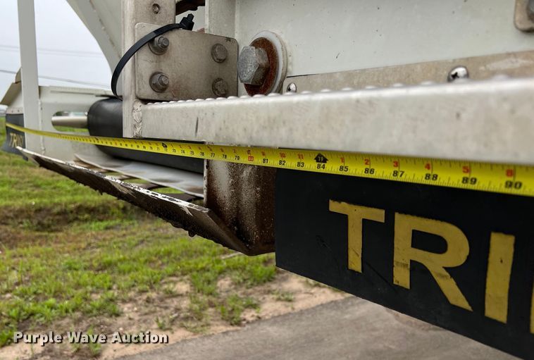 image for item DS3055 2010 Trinity Eagle Bridge live bottom trailer