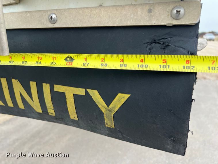 image for item DS3055 2010 Trinity Eagle Bridge live bottom trailer