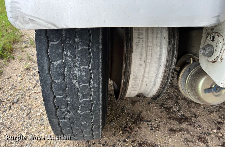 image for item DS3055 2010 Trinity Eagle Bridge live bottom trailer