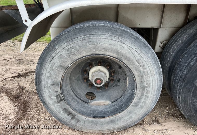 image for item DS3055 2010 Trinity Eagle Bridge live bottom trailer