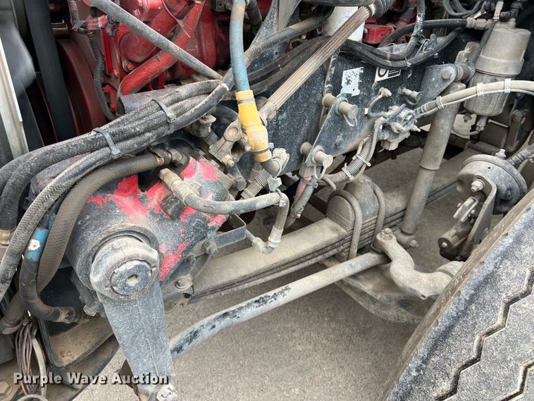 image for item DS3057 2013 Kenworth T800 semi truck