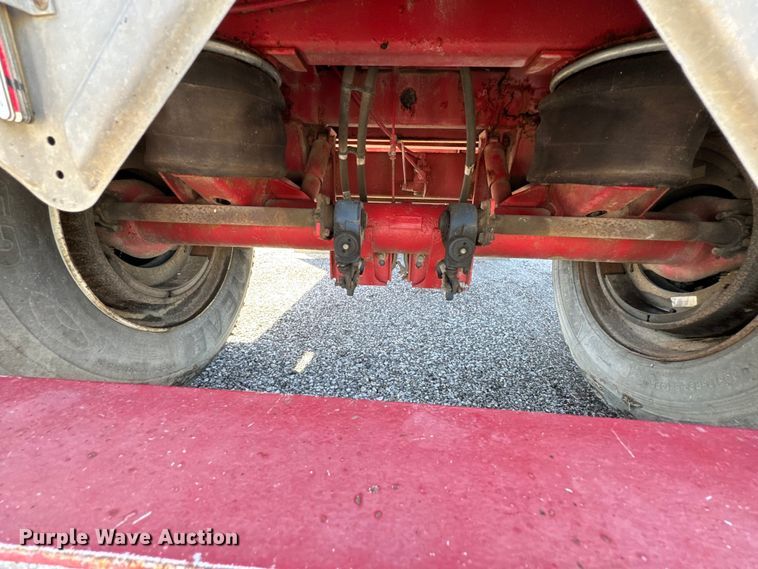 image for item DX0460 1994 Fontaine flatbed trailer