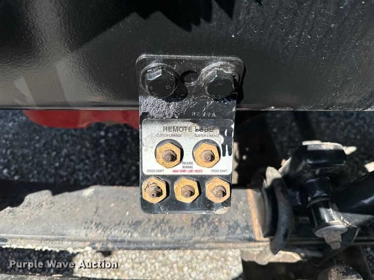 image for item DX0466 2010 Peterbilt 386 semi truck