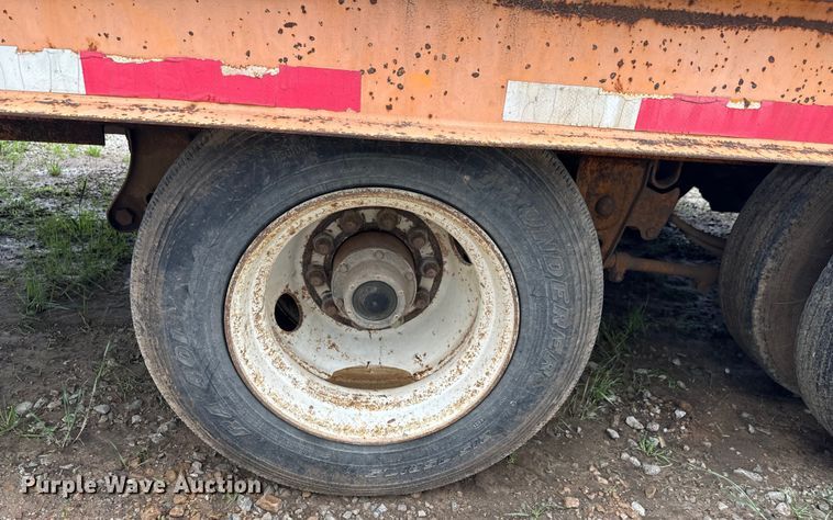 image for item DX0532 2007 Kaufman drop deck equipment trailer