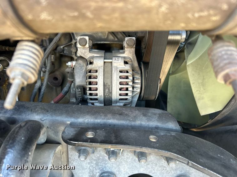 image for item EG1247 2011 Freightliner  Cascadia 113 semi truck