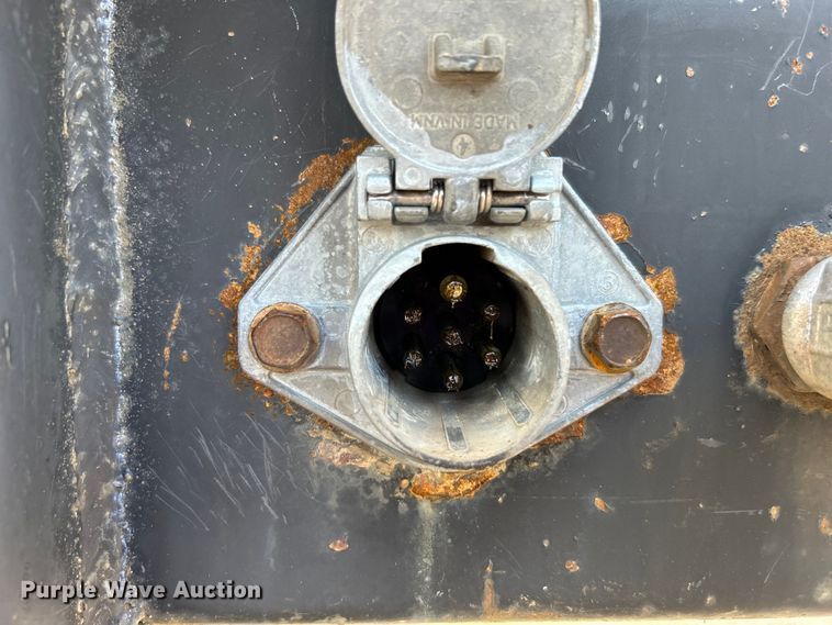 image for item EG1519 1997 Utility Trailer Mfg. Inc FS20HE flatbed trailer