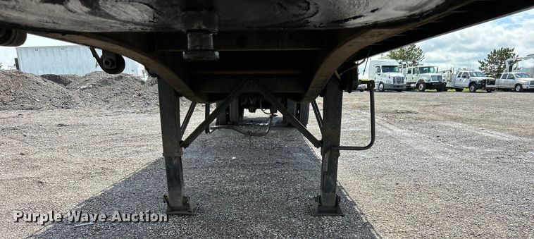 image for item EG1519 1997 Utility Trailer Mfg. Inc FS20HE flatbed trailer