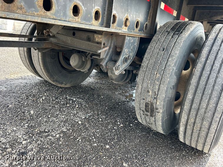 image for item EG1519 1997 Utility Trailer Mfg. Inc FS20HE flatbed trailer