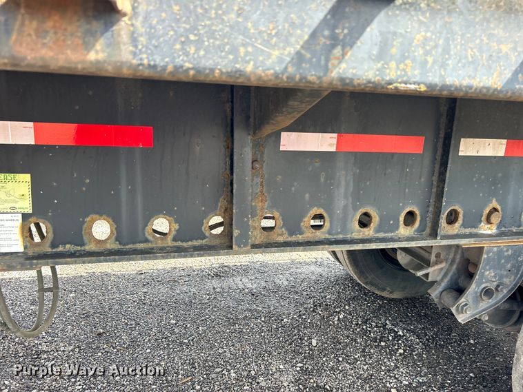 image for item EG1519 1997 Utility Trailer Mfg. Inc FS20HE flatbed trailer