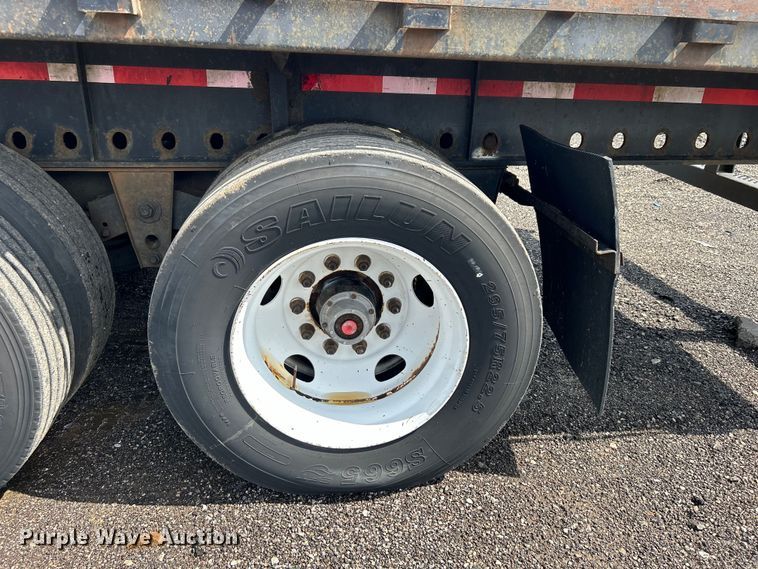 image for item EG1519 1997 Utility Trailer Mfg. Inc FS20HE flatbed trailer