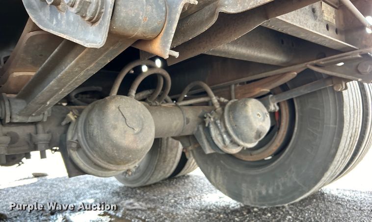 image for item EG1519 1997 Utility Trailer Mfg. Inc FS20HE flatbed trailer