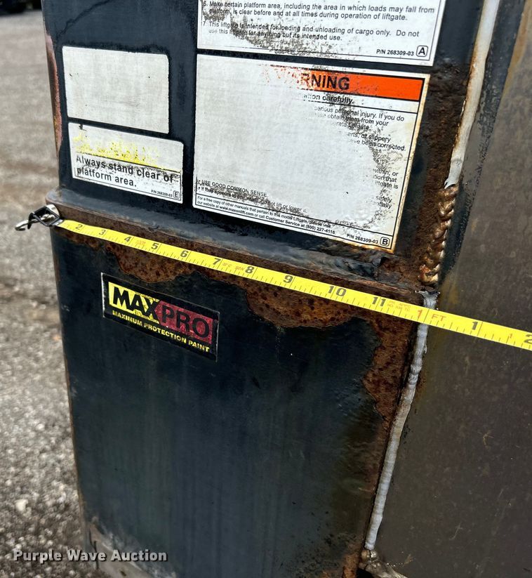 image for item EG1521 2013 Wabash National dry van trailer