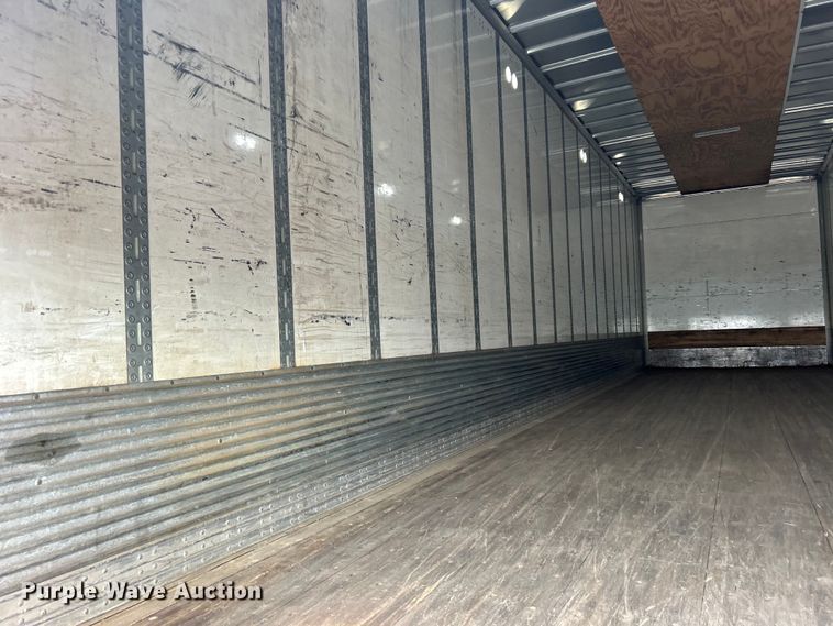 image for item EG1521 2013 Wabash National dry van trailer