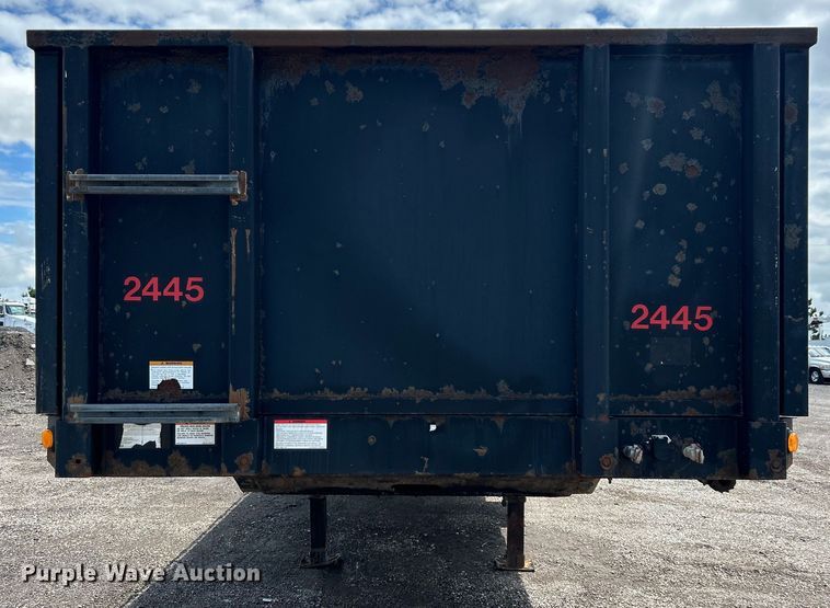 image for item EG1523 2004 Great Dane flatbed trailer