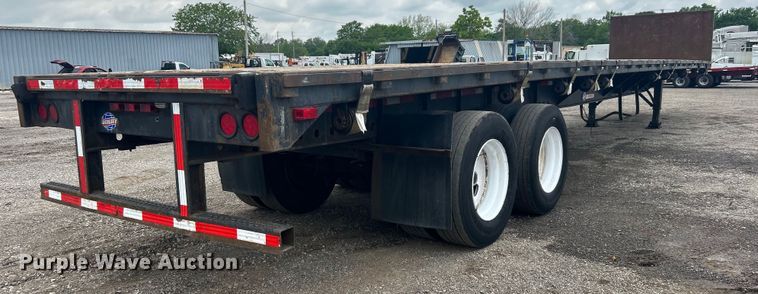 image for item EG1540 1997 Utility Trailer FS20HE flatbed trailer