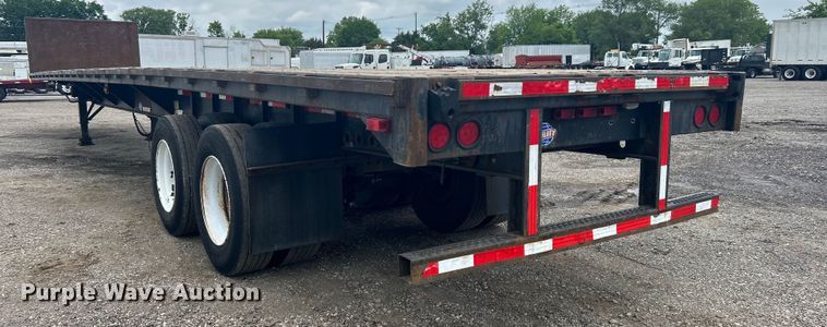 image for item EG1540 1997 Utility Trailer FS20HE flatbed trailer