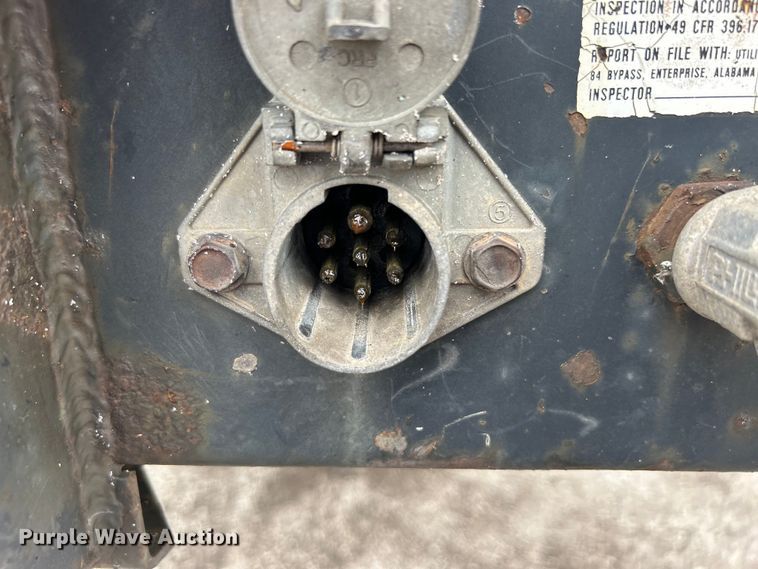 image for item EG1540 1997 Utility Trailer FS20HE flatbed trailer