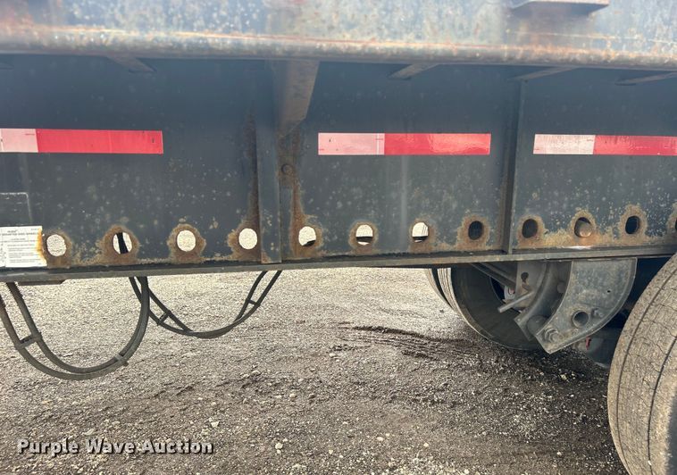 image for item EG1540 1997 Utility Trailer FS20HE flatbed trailer