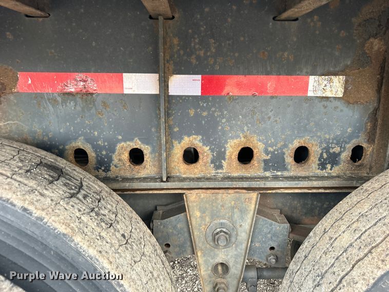 image for item EG1540 1997 Utility Trailer FS20HE flatbed trailer